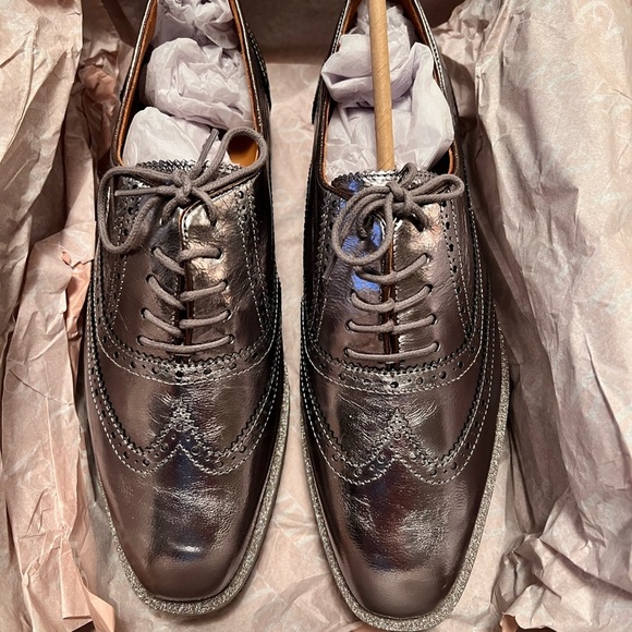 Johnston & Murphy NWT Size 9 1/2 Gracelyn Lace Up Silver - Picture 6 of 7